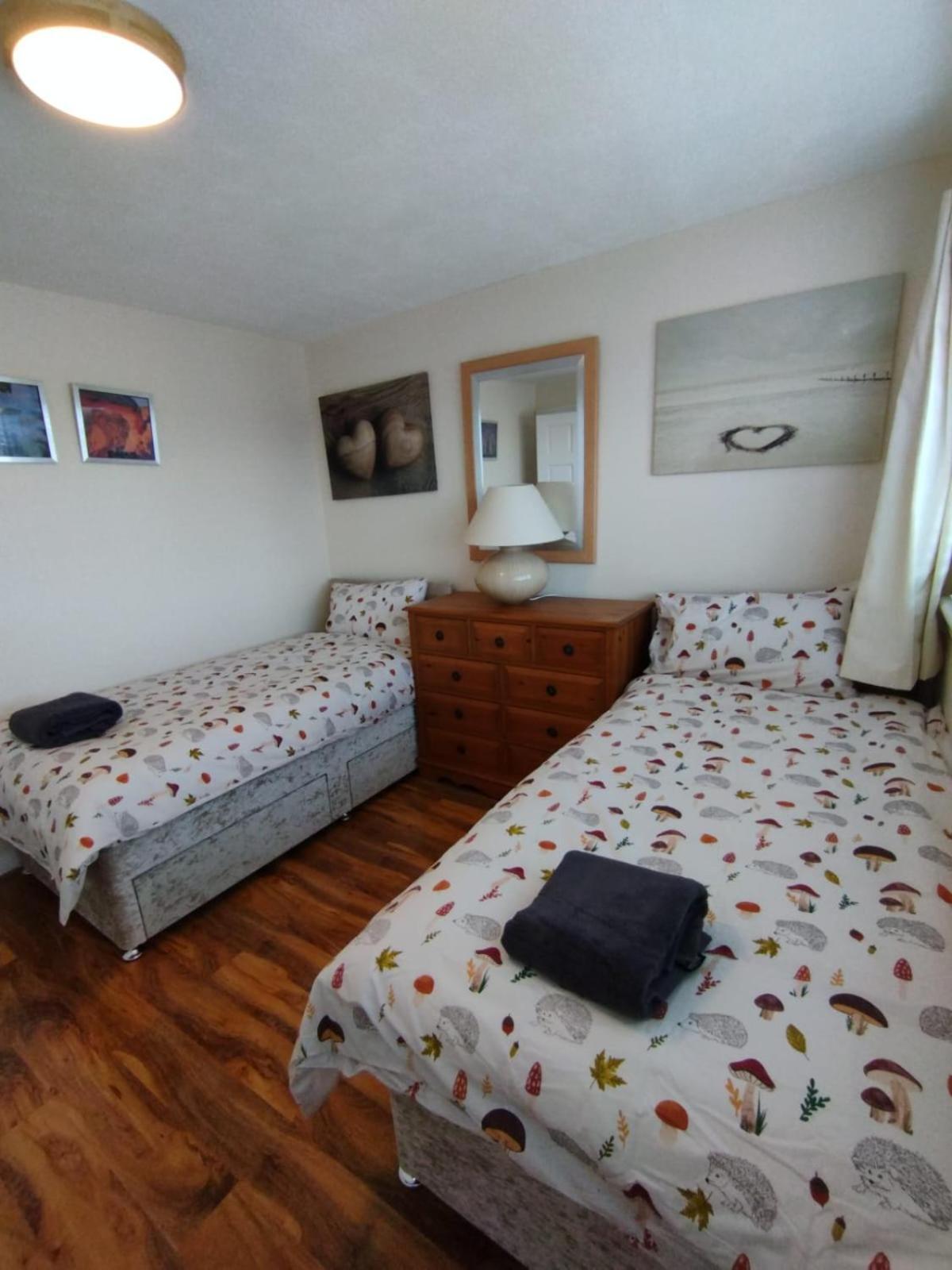Edinburgh Villa 3 Bed Rooms House In Edinburgh - Private Parking Exterior photo