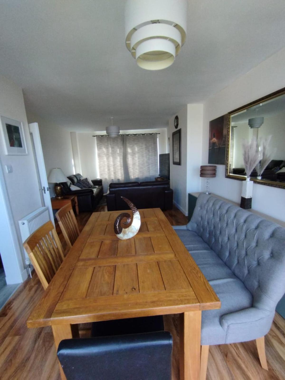 Edinburgh Villa 3 Bed Rooms House In Edinburgh - Private Parking Exterior photo