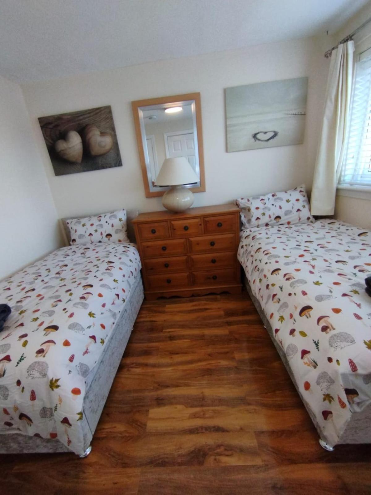 Edinburgh Villa 3 Bed Rooms House In Edinburgh - Private Parking Exterior photo