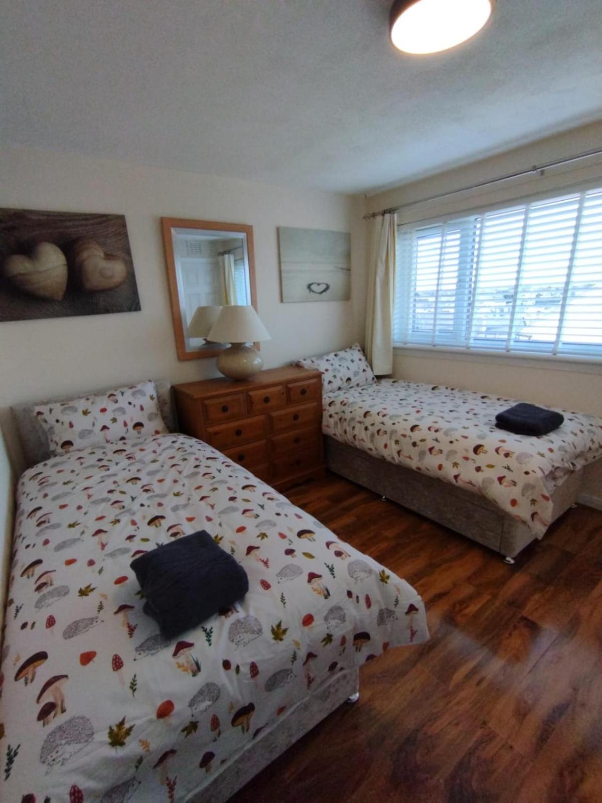 Edinburgh Villa 3 Bed Rooms House In Edinburgh - Private Parking Exterior photo